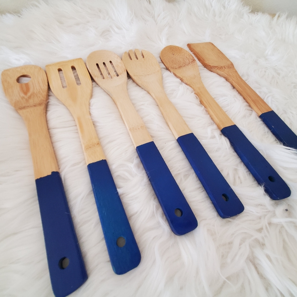 [3/36 SALE] Bundle set of wooden cooking spoons